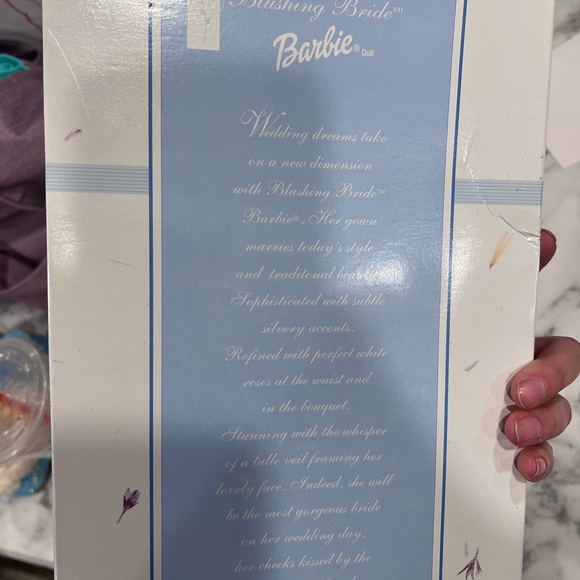 Bride Barbie in box - Picture 9 of 10